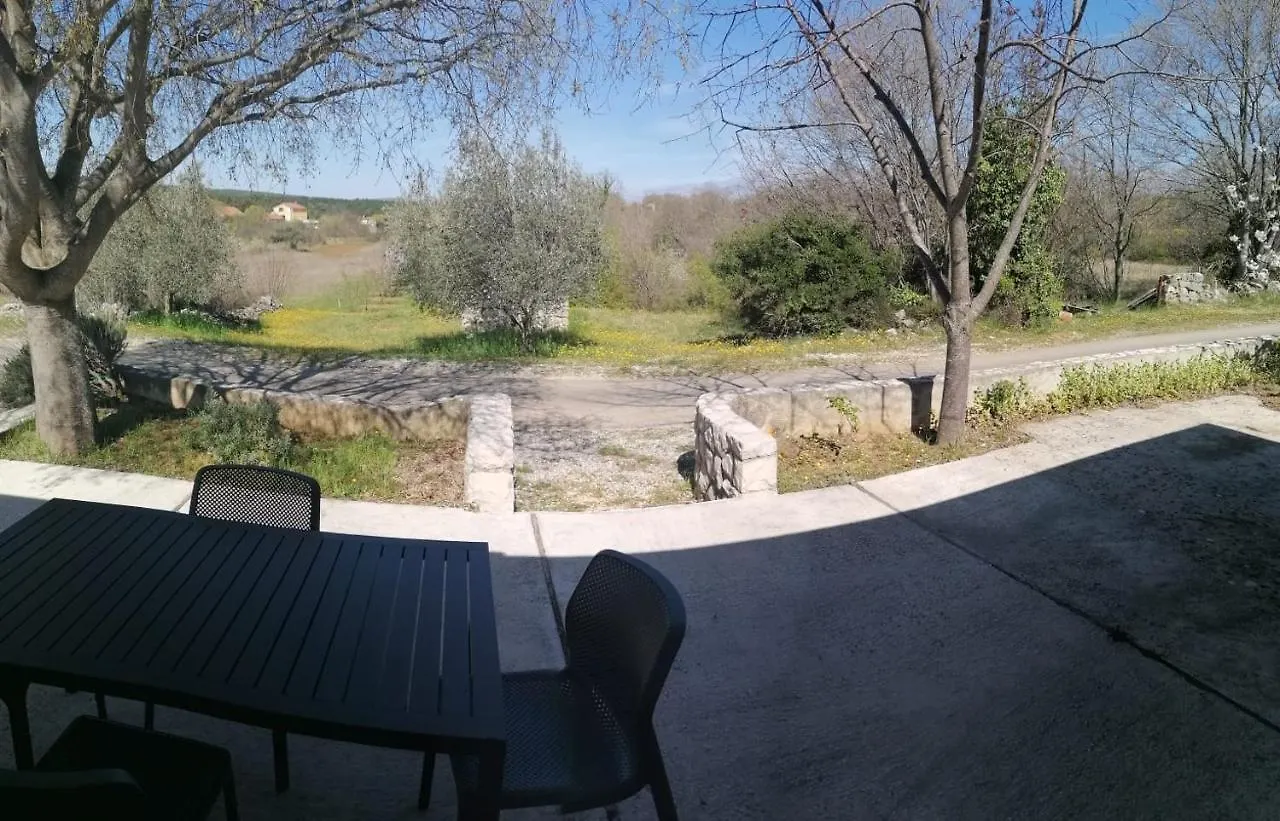 Holiday home Robinson'S House Villa Krusevo